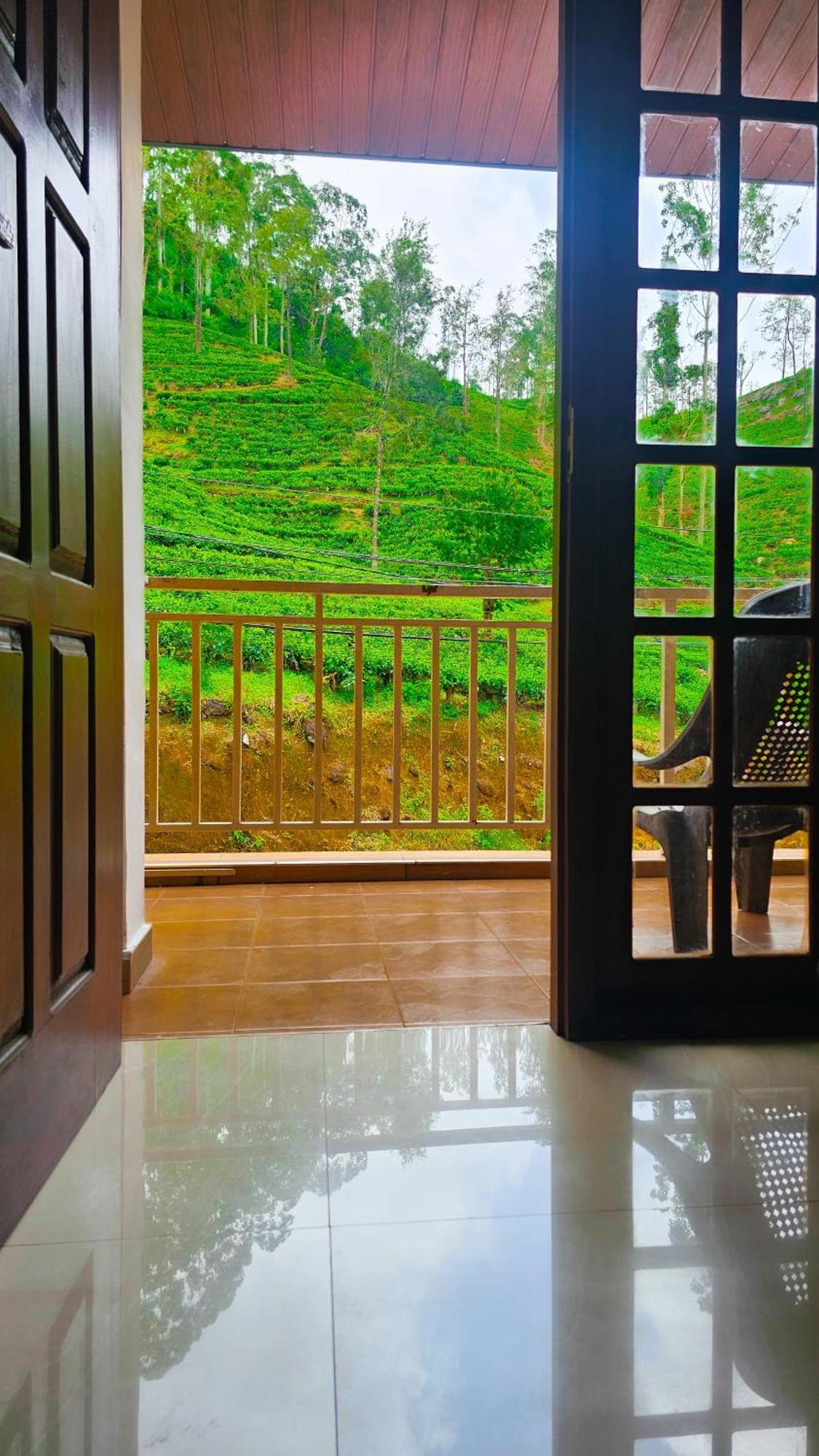 Adams Peak Grand Hotel Nallathanniya Buitenkant foto